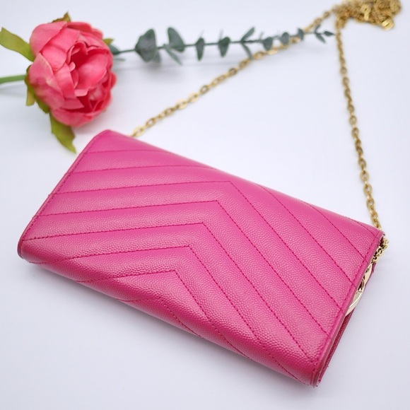 🍓YSL Monogram Flap Wallet in Grained Leather - Picture 2 of 16